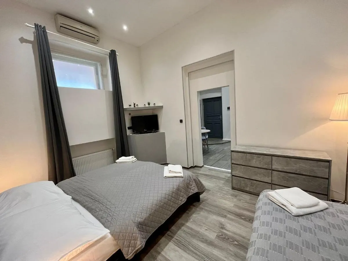 Casa Italia Prague Aparthotel 3*,  Czech Republic