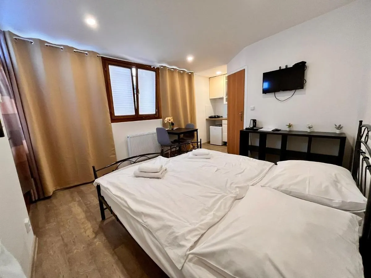 Aparthotel Casa Italia Prague